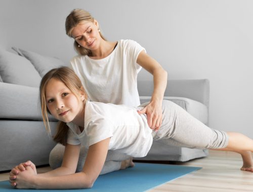 mother-girl-sport-training